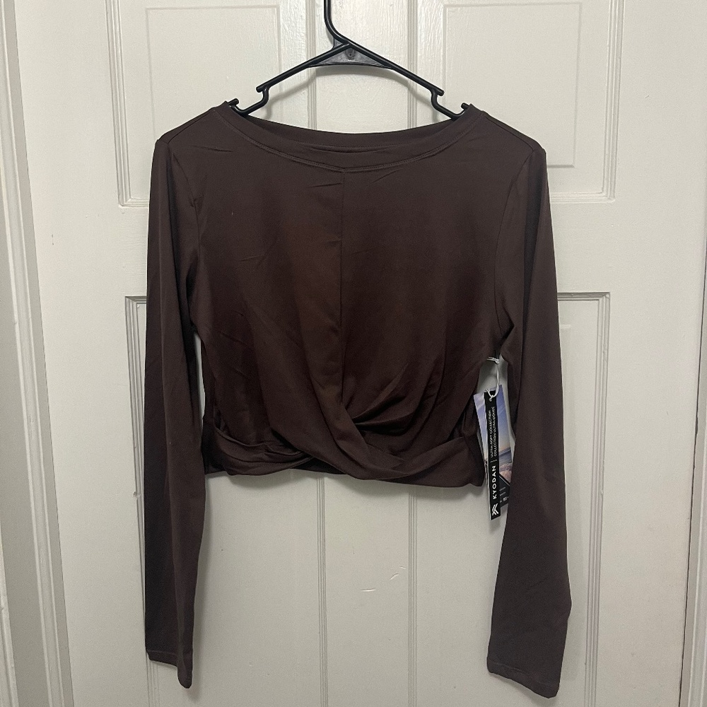 NWT Kyodan Ultra-Soft Brown Long Sleeve Crop Top Size Large